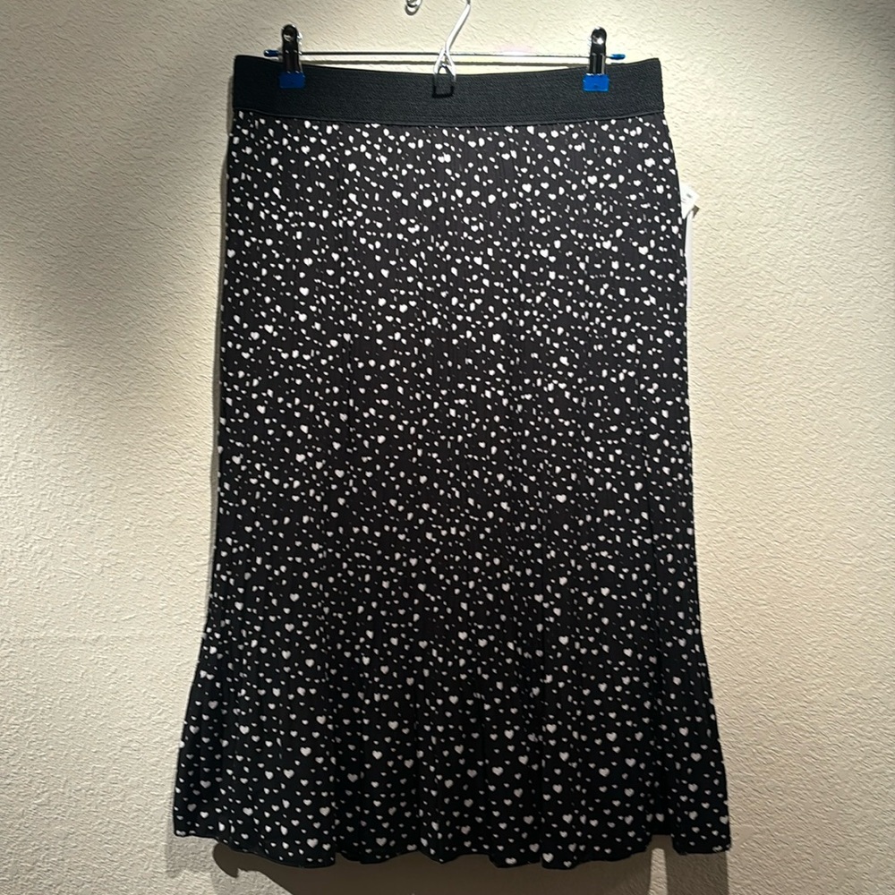Metrowear Black/White Heart Petite Skirt